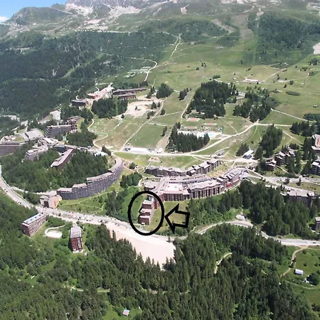Grand Arbois - 4 Personnes Au Coeur De La Station D'arc 1800 Dans Le Village Des Villards, Proche Des Pistes Et Des Commerces Mae-1954